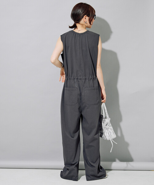 FREAK'S STORE（フリークスストア）の「限定展開　<接触冷感・吸水速乾・UVカット・抗菌・防臭>STORATECH(ストラテック) ウエストリボン オールインワン（サロペット/オーバーオール・レディース・ブラック/チャコールグレー/ベージュ/ネイビー/ブラウン・MEDIUM/SMALL）」の20枚目の写真
