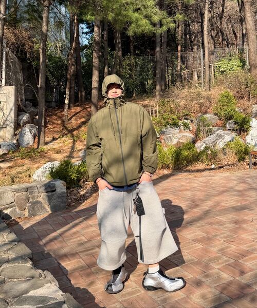 KALAPATTHAR(カラパタール)の「AIRY RIPSTOP NYLON TWO-WAY WIND BREAKER - KHAKI(ナイロンジャケット・メンズ・その他・MEDIUM/LARGE/X-LARGE)」の9枚目の写真