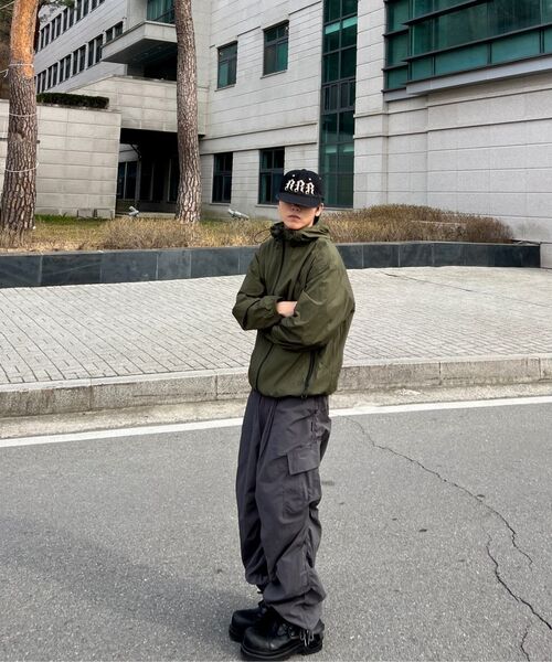 KALAPATTHAR(カラパタール)の「AIRY RIPSTOP NYLON TWO-WAY WIND BREAKER - KHAKI(ナイロンジャケット・メンズ・その他・MEDIUM/LARGE/X-LARGE)」の10枚目の写真