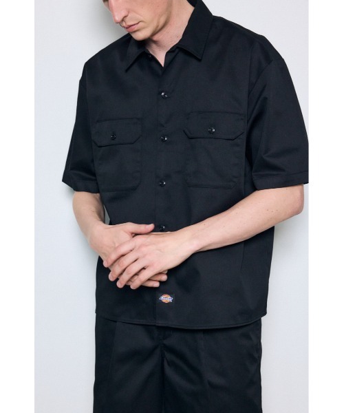 AZUL by moussy(アズールバイマウジー)の「【Dickies×AZUL】半袖ワークシャツ(シャツ/ブラウス・メンズ・ブラック/ベージュ・MEDIUM/LARGE/X-LARGE)」の3枚目の写真
