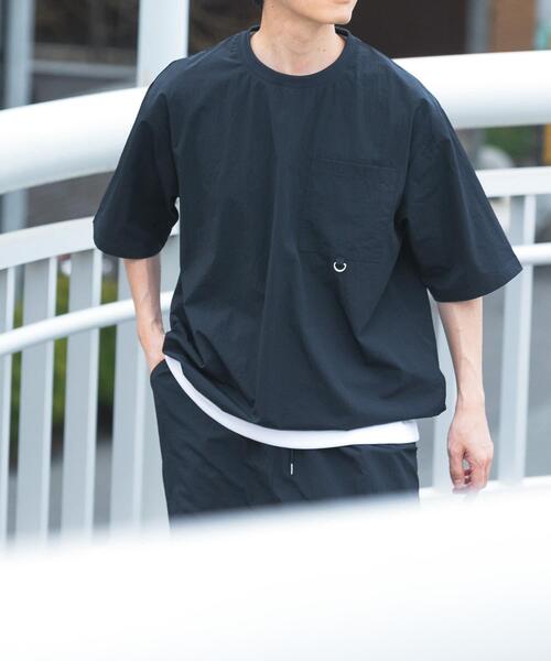 ITEMS URBANRESEARCH(アイテムズ アーバンリサーチ)の「『接触冷感/撥水/イージーケア/UVカット』タスランナイロンクルーネックドロストTシャツ(Tシャツ/カットソー・メンズ・ベージュ系その他/チャコールグレー/ブラック・MEDIUM/LARGE)」の13枚目の写真