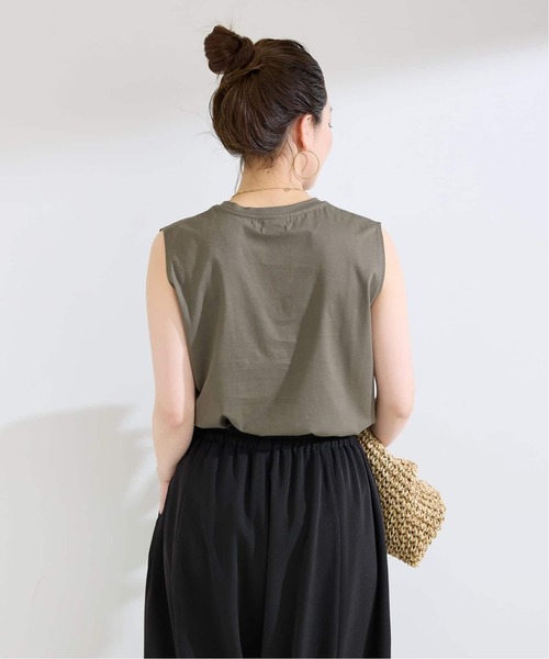 B.C STOCK(ベーセーストック)の「【WEB+一部店舗限定】接触冷感 / コンパクト天竺ノースリーブTシャツ(Tシャツ/カットソー・レディース・サックスブルー/カーキ/ブラック/ホワイト・FREE)」の18枚目の写真