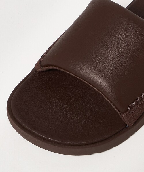 UGG(アグ)の「<UGG>シーサイド 2 スライド サンダル(サンダル・メンズ・ブラック/ダークブラウン・9/10/8)」の12枚目の写真