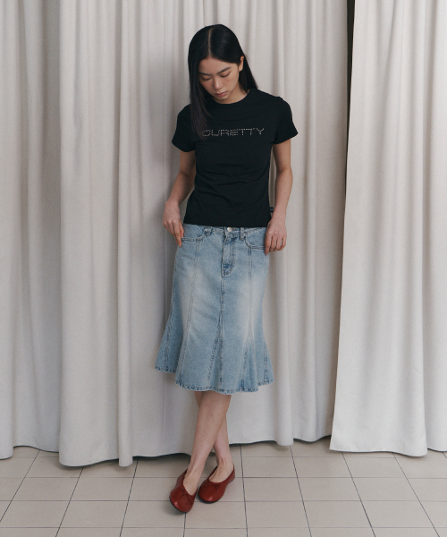 CURETTY(キュリティ)の「C LOGO CONVEX T-SHIRT_BLACK(Tシャツ/カットソー・レディース・ブラック・MEDIUM/SMALL)」の3枚目の写真