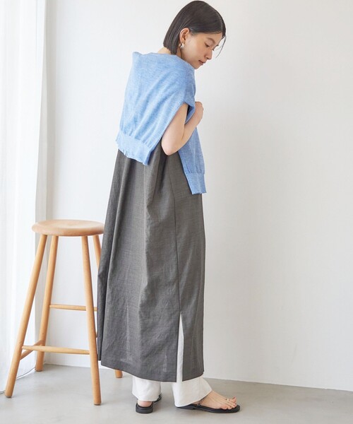 SHIPS(シップス)の「【実力派ベーシック】〈接触冷感/UVカット/吸水速乾/洗濯機可能〉SUUSUU タック スリーブ ワンピース(ワンピース・レディース・ブラウン/ダークグレー・ONE SIZE)」の5枚目の写真