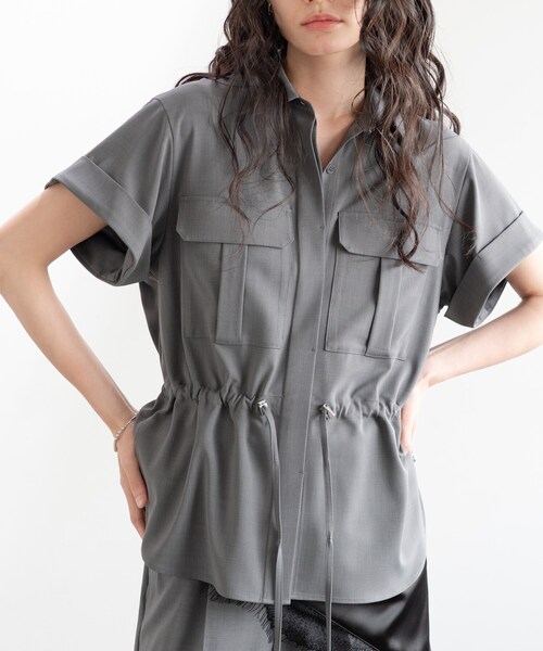 GALLEST(ギャレスト)の「Comfy SET UP|サファリシャツ【セットアップ対応/通勤/カセット服/接触冷感/UVカット】(シャツ/ブラウス・レディース・キャメル/オリーブ/ブラック/グレー系その他6・38/34)」の2枚目の写真