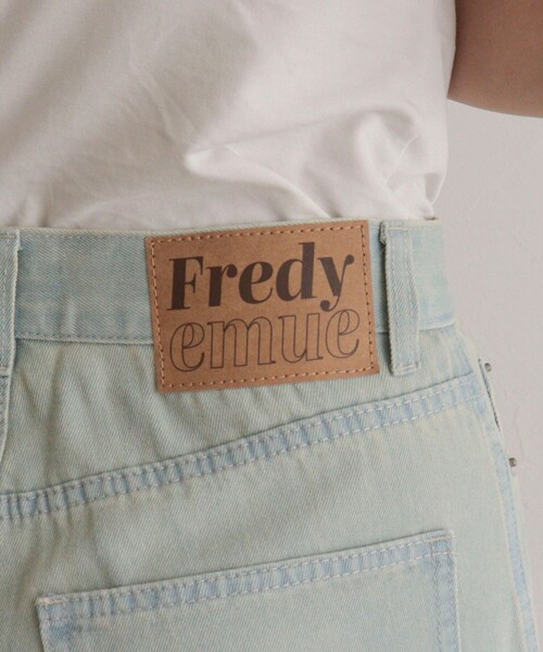 fredy emue（フレディエミュ）の「ライトオンスタックデニムパンツ（デニムパンツ・レディース・ライトグレー/サックスブルー・36/38）」の5枚目の写真