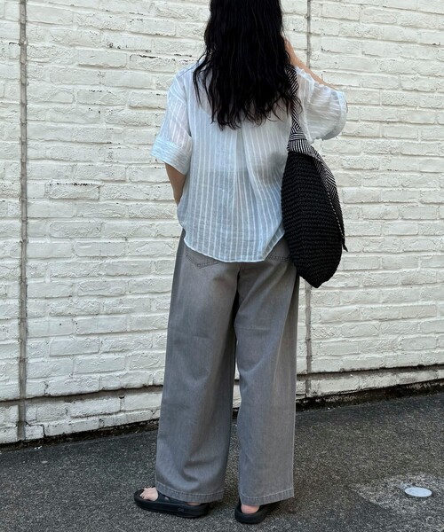 fredy emue（フレディエミュ）の「ライトオンスタックデニムパンツ（デニムパンツ・レディース・ライトグレー/サックスブルー・36/38）」の14枚目の写真