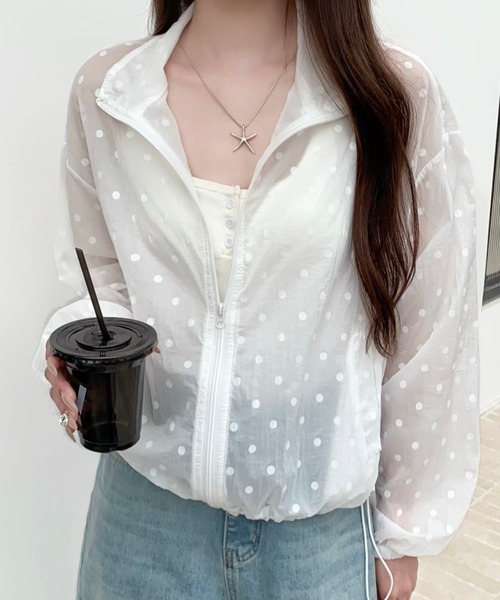 Sibra(シブラ)の「ドットシアージップアップUVパーカー(Tシャツ/カットソー・レディース・ホワイト/グレー/ライトイエロー/ブルー・M)」の2枚目の写真