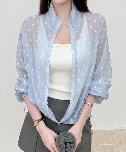 Sibra(シブラ)の「ドットシアージップアップUVパーカー(Tシャツ/カットソー・レディース・ホワイト/グレー/ライトイエロー/ブルー・M)」の6枚目の写真