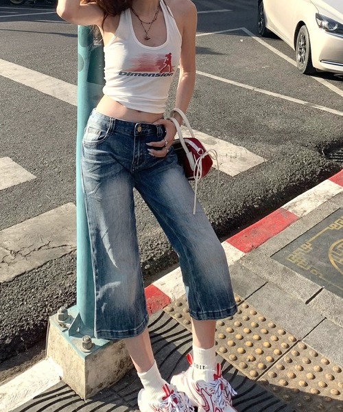 SHEENA（シーナ）の「ローライズデニムカプリパンツ（デニムパンツ・レディース・ブルー・L/M/S）」の4枚目の写真