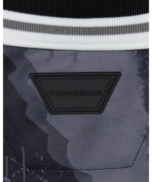 FORSOMEONE(フォーサムワン)の「FORSOMEONE UMBRO FC SHIRT(その他トップス・メンズ・ブラック/レッド・50/44/48/46)」の7枚目の写真