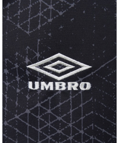 FORSOMEONE(フォーサムワン)の「FORSOMEONE UMBRO FC SHIRT(その他トップス・メンズ・ブラック/レッド・50/44/48/46)」の11枚目の写真