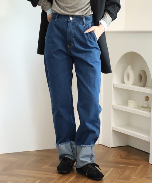 atONE（アットワン）の「ロールアップフリンジデニムパンツ（デニムパンツ・レディース・ブルー/ダークネイビー/サックスブルー/ネイビー・L/M/LL）」の2枚目の写真