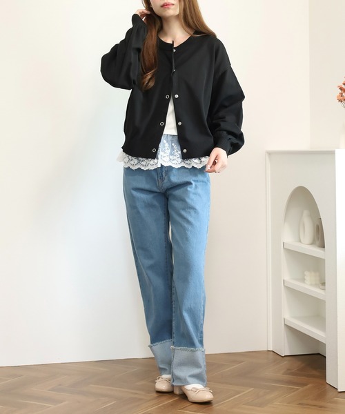 atONE（アットワン）の「ロールアップフリンジデニムパンツ（デニムパンツ・レディース・ブルー/ダークネイビー/サックスブルー/ネイビー・L/M/LL）」の11枚目の写真