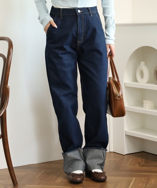 atONE（アットワン）の「ロールアップフリンジデニムパンツ（デニムパンツ・レディース・ブルー/ダークネイビー/サックスブルー/ネイビー・L/M/LL）」の15枚目の写真
