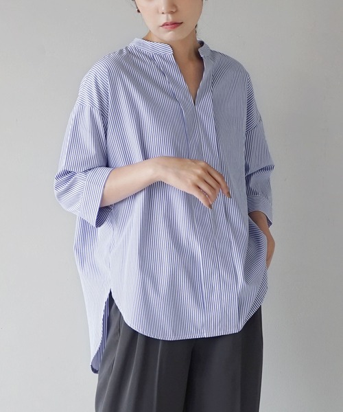 zootie(ズーティー)の「汗しみない ハーフスリーブ スキッパーシャツ(シャツ/ブラウス・レディース・ホワイト/チャコール/ストライプ・フリー)」の3枚目の写真