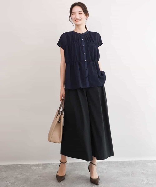MK MICHEL KLEIN（エムケーミッシェルクラン）の「[洗える]シャーリングデザインストレッチブラウス（シャツ/ブラウス・レディース・アイボリー/ライトグリーン/ネイビー・38）」の6枚目の写真