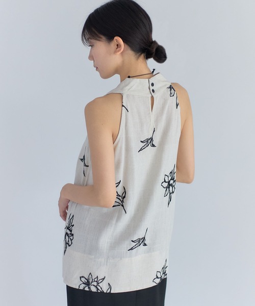 leimn（レイムン）の「フラワー刺繍Vネックトップス（シャツ/ブラウス・レディース・ホワイト/アイボリー・FREE）」の14枚目の写真