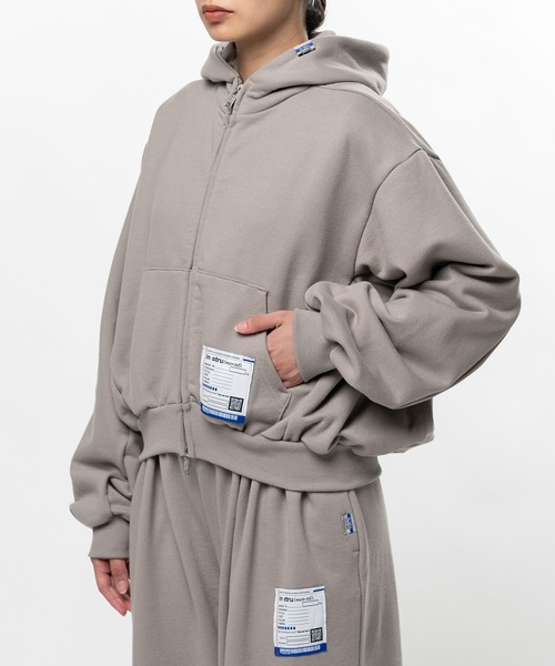 In・stru(men-tal).(インストルメンタル)の「French Terry Cropped Zip Up Hoodie(パーカー・メンズ・ブラック/ライトグレー/ダークグレー・40/38/36)」の16枚目の写真