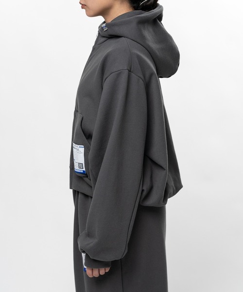 In・stru(men-tal).(インストルメンタル)の「French Terry Cropped Zip Up Hoodie(パーカー・メンズ・ブラック/ライトグレー/ダークグレー・40/38/36)」の20枚目の写真