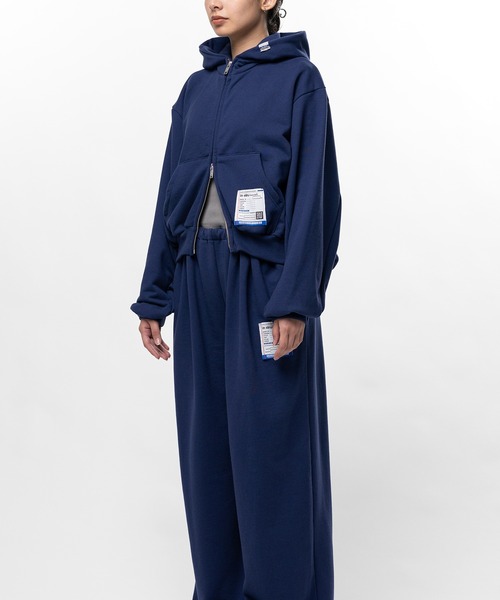 In・stru(men-tal).(インストルメンタル)の「French Terry Cropped Zip Up Hoodie(パーカー・メンズ・ブラック/ライトグレー/ダークグレー・40/38/36)」の22枚目の写真