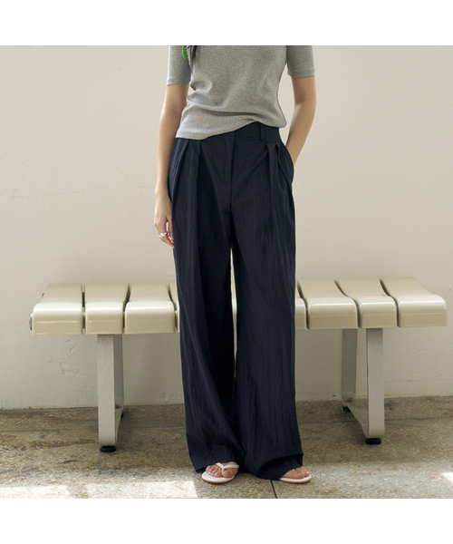 MORVE13(モルブ13)の「クリスプピンタックワイドスラックス(ネイビー)(スラックス・レディース・ネイビー/ベージュ・SMALL/MEDIUM/LARGE)」の2枚目の写真