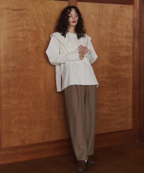 OLUN(オルン)の「2way Big Collar Blouse/2wayビックカラーブラウス(シャツ/ブラウス・レディース・ブラウン/オフホワイト・FREE)」の6枚目の写真