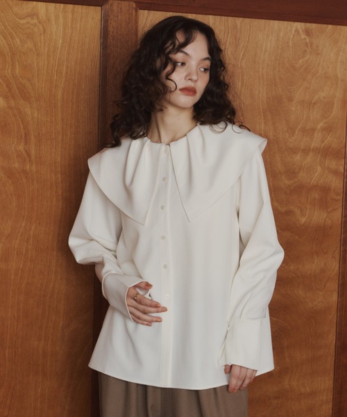 OLUN(オルン)の「2way Big Collar Blouse/2wayビックカラーブラウス(シャツ/ブラウス・レディース・ブラウン/オフホワイト・FREE)」の14枚目の写真