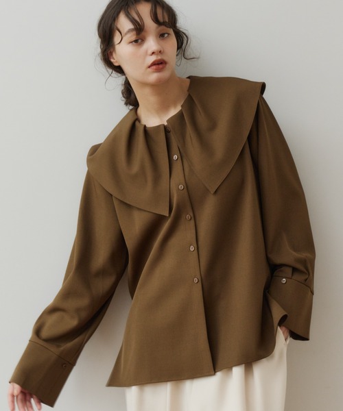 OLUN(オルン)の「2way Big Collar Blouse/2wayビックカラーブラウス(シャツ/ブラウス・レディース・ブラウン/オフホワイト・FREE)」の8枚目の写真