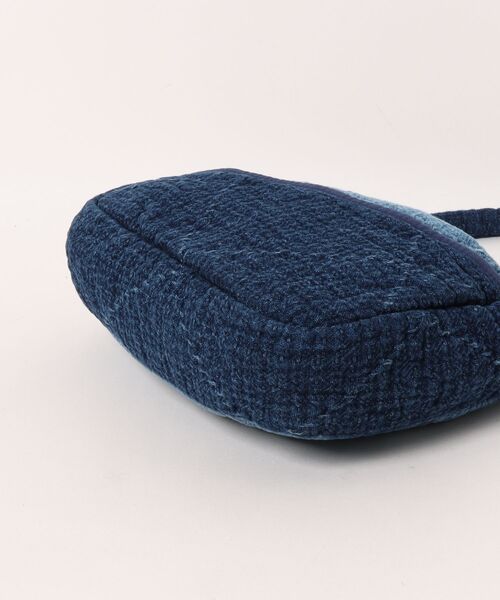 PORTER CLASSIC(ポータークラシック)の「【Porter Classic / ポータークラシック】 PC SASHIKO SHOULDER BAG M(ショルダーバッグ・メンズ・ブルー・FREE)」の3枚目の写真