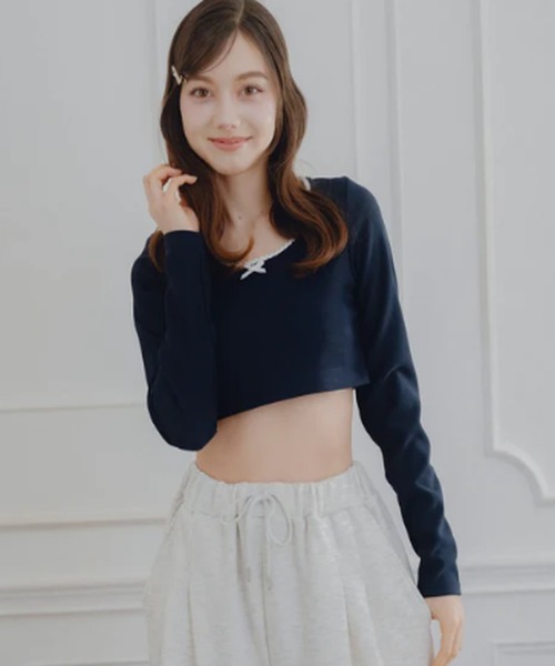 amr.(アムレ)の「ショート丈リボントップス(Tシャツ/カットソー・レディース・アイボリー/ネイビー・FREE)」の2枚目の写真
