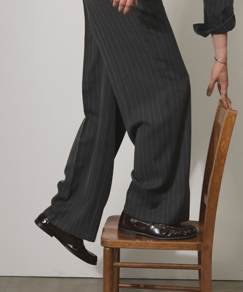 Adoon plain(アドーンプレーン)の「ASSORTED ONE-TUCK STRAIGHT SLACKS / アソート1タックストレートスラックス(ストライプ・無地)(スラックス・メンズ・チャコールグレー/ブラック/ベージュ・SMALL/MEDIUM/LARGE)」の15枚目の写真