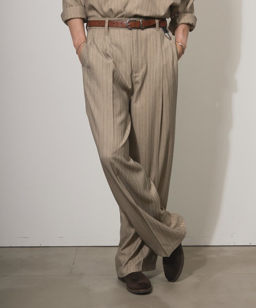 Adoon plain(アドーンプレーン)の「ASSORTED ONE-TUCK STRAIGHT SLACKS / アソート1タックストレートスラックス(ストライプ・無地)(スラックス・メンズ・チャコールグレー/ブラック/ベージュ・SMALL/MEDIUM/LARGE)」の5枚目の写真