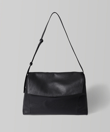 Wide Flap Shoulder Bag_Black