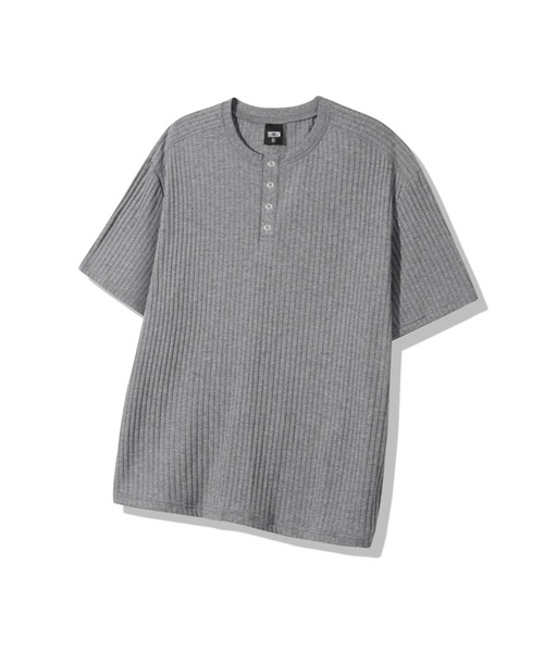 TRILLION(トリリオン)の「リブドリングスナップヘンリーネック半袖Tシャツ_3カラー(Tシャツ/カットソー・レディース・ネイビー/ライトグレー/ブラック・MEDIUM/X-LARGE/LARGE)」の1枚目の写真