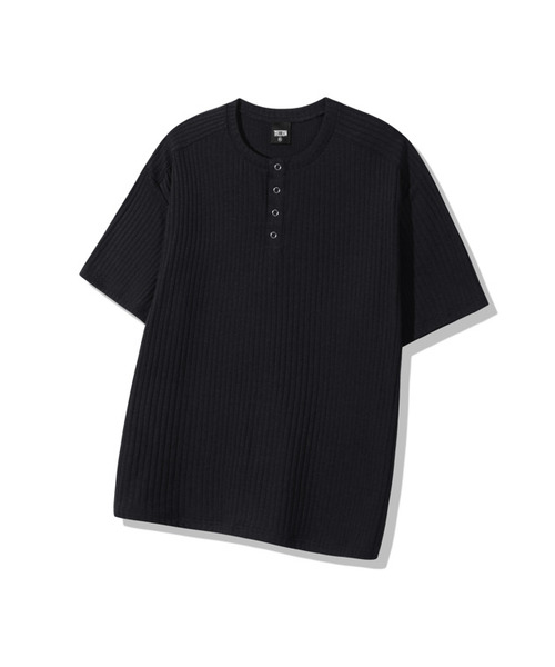 TRILLION(トリリオン)の「リブドリングスナップヘンリーネック半袖Tシャツ_3カラー(Tシャツ/カットソー・レディース・ネイビー/ライトグレー/ブラック・MEDIUM/X-LARGE/LARGE)」の2枚目の写真