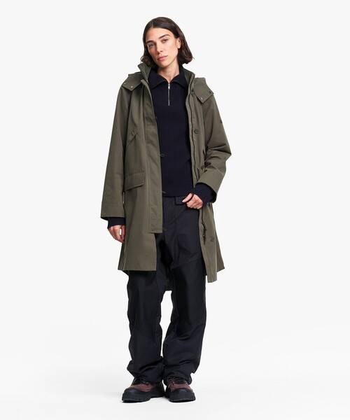 AIGLE（エーグル）の「透湿防水 トラペーズ ベルベットロングコート（モッズコート・レディース・ダークグリーン/ダークブラウン・40/38/36）」の10枚目の写真