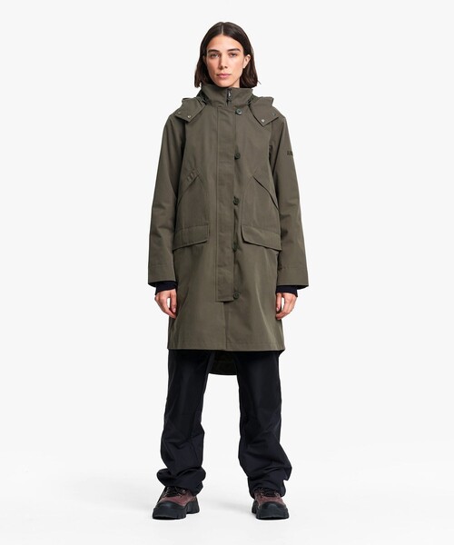 AIGLE（エーグル）の「透湿防水 トラペーズ ベルベットロングコート（モッズコート・レディース・ダークグリーン/ダークブラウン・40/38/36）」の12枚目の写真