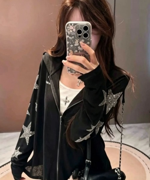 yuue' ( wear )(ユーイ)の「ラインストーンカットジップパーカー(パーカー・レディース・グレー/ブラック/ホワイト・FREE)」の18枚目の写真