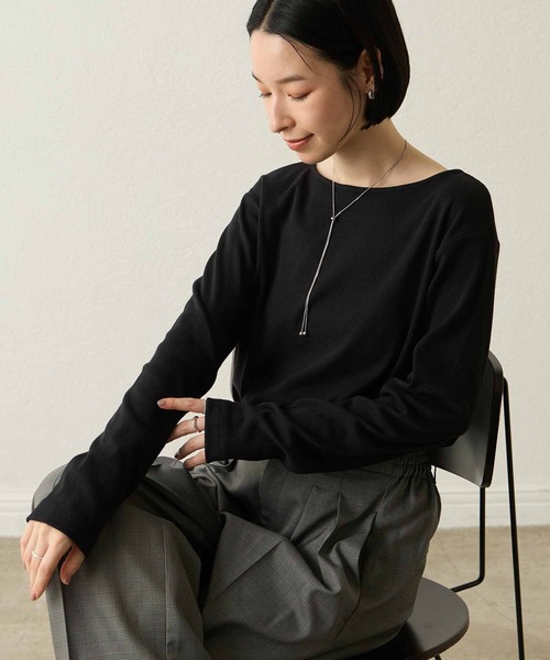 Aunely(オーネリー)の「【Aunely】美デコルテソフトリブ2WAYスクエアーネックプルオーバー<YOSOOIシリーズ>(Tシャツ/カットソー・レディース・ブラック/カーキオリーブ/ブラック系/ブラウン/アイボリー/ワイン/ネイビー・M/L)」の2枚目の写真