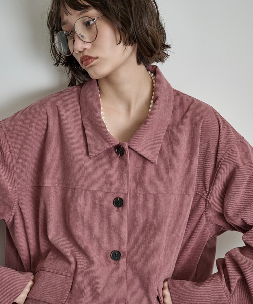 THE YOn(ザヨン)の「オーバーサイズカバーオールシャツジャケット(シャツ/ブラウス・レディース・ブラック/アイボリー/ピンク・FREE)」の4枚目の写真