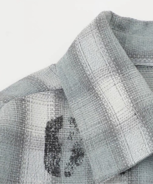 U:UME(ユーム)の「Vintage Distressed Stamp Letter Check Shirt(シャツ/ブラウス・メンズ・グレー/ブラック・MEDIUM/XX-LARGE/X-LARGE/LARGE)」の3枚目の写真