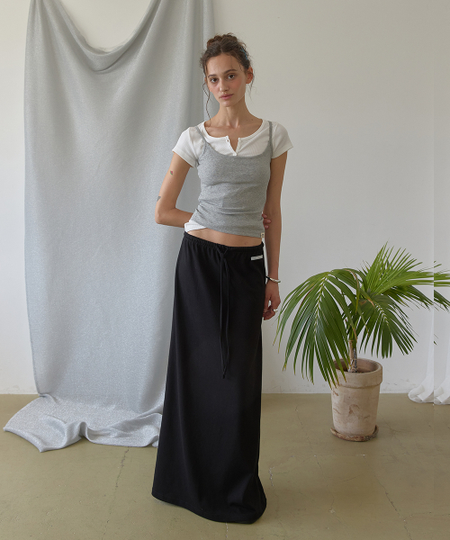 APPAREL ARCHIVE（アパレルアーカイブ）の「Softie maxi banding skirt - Black（スカート・レディース・ブラック・FREE）」の4枚目の写真