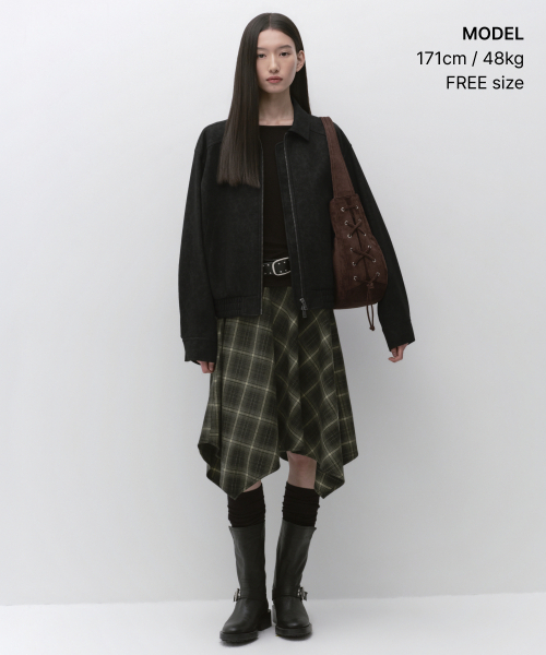MUSINSA STANDARD WOMAN（ムシンサスタンダードウーマン）の「ウィメンズ シンセティックスエード エスニック ホーボーバッグ [ダークブラウン]（ショルダーバッグ・レディース・その他・F）」の2枚目の写真