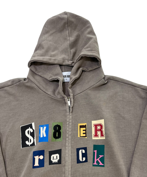 SK8ER ROCK（スケーターロック）の「コラージュロゴ ピグメントスウェット フードジップアップ（ベージュ）（パーカー・レディース・その他・ONE SIZE）」の3枚目の写真
