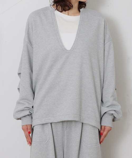 JOURNAL STANDARD LUXE(ジャーナルスタンダード ラックス)の「エアウラケ キーネックプルオーバー(スウェット・レディース・グレー/ブラウン/ブラック・FREE)」の13枚目の写真