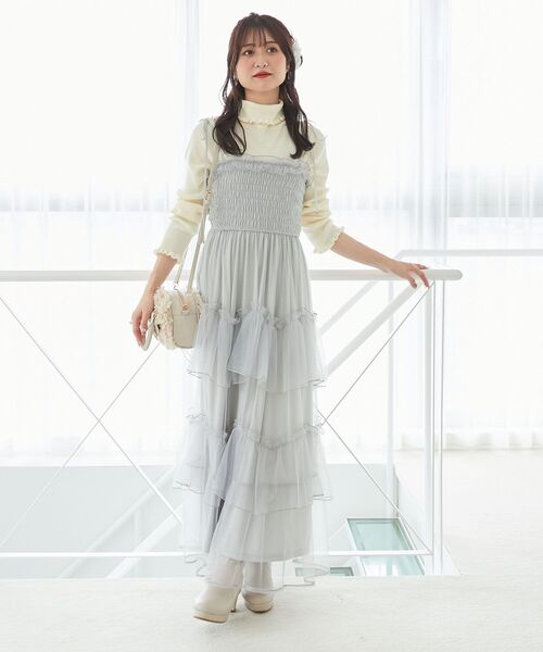 MAJESTIC LEGON(マジェスティックレゴン)の「プチフリルタートルニット(ニット/セーター・レディース・ブラック系その他/グレー系その他/ブルー系その他4/ベージュ系その他2/ブラウン系その他2/ブラック/ホワイト系その他2/パープル系その他2/アイボリー・MEDIUM)」の14枚目の写真