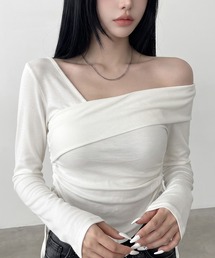 ワンショルダードロストショート丈トップス