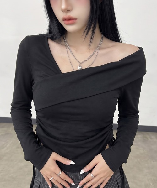 non-hedge（ノンヘッジ）の「ワンショルダードロストショート丈トップス（Tシャツ/カットソー・レディース・ブラック/オフホワイト/チャコールグレー・FREE）」の2枚目の写真